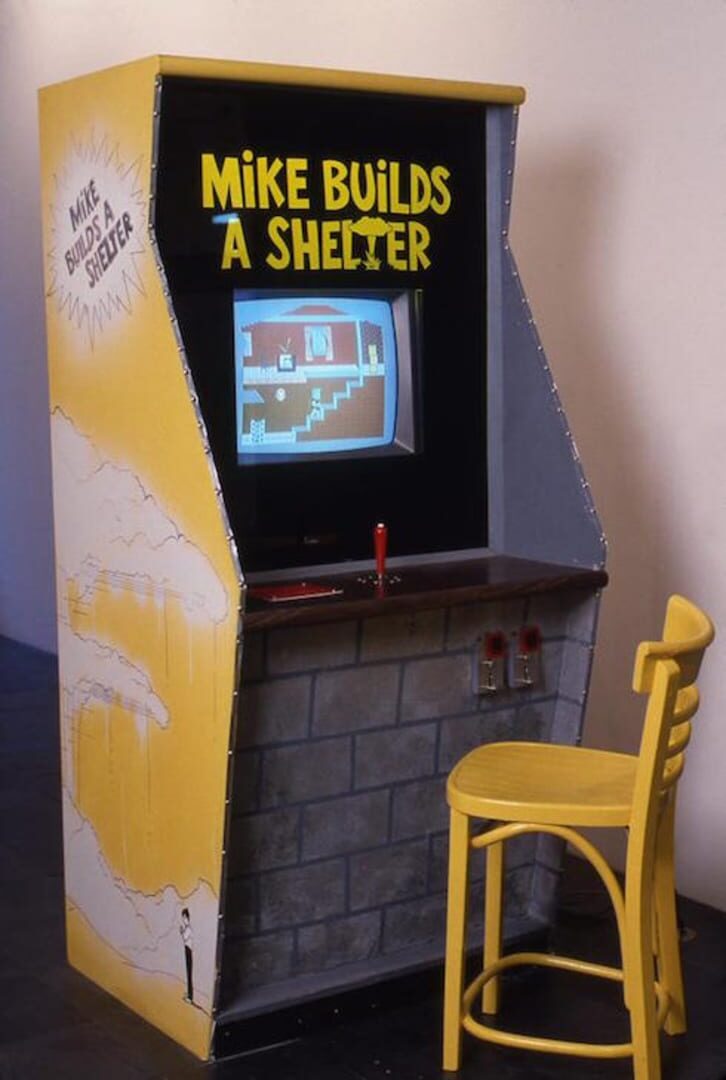 Capa de Mike Builds a Shelter